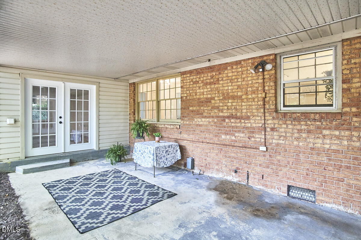 2709 Evers Drive Raleigh, NC 27610 - Photo 39 of 40 017