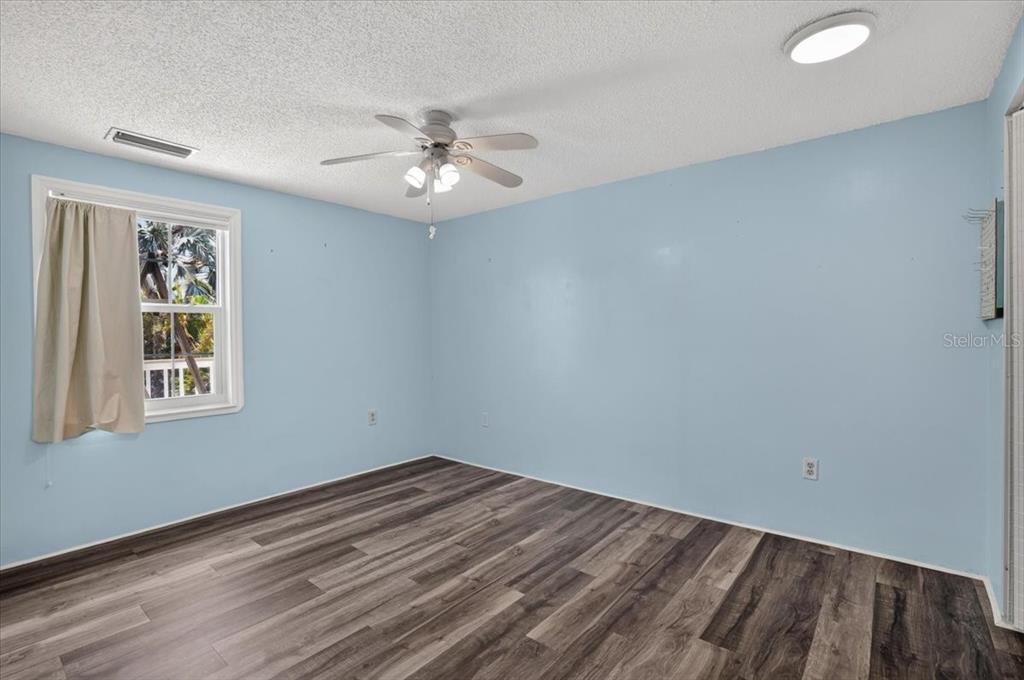 524 Spring Avenue Anna Maria, FL 34216 - Photo 12 of 38 Gallery Image 12
