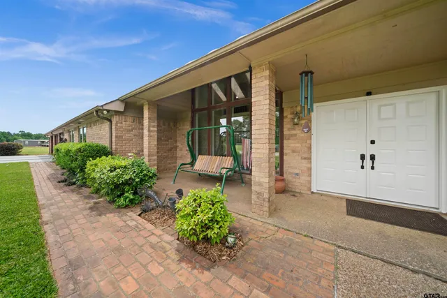 $650,000 | 126 County Road 4212, Jacksonville, TX 75766