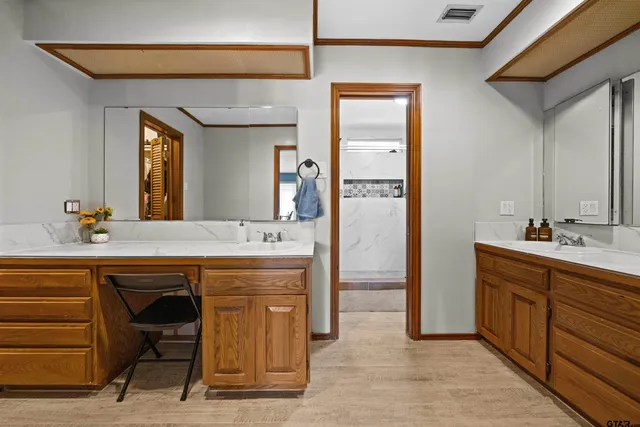 $688,900 | 126 County Road 4212, Jacksonville, TX 75766