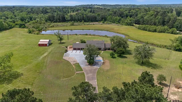 $688,900 | 126 County Road 4212, Jacksonville, TX 75766