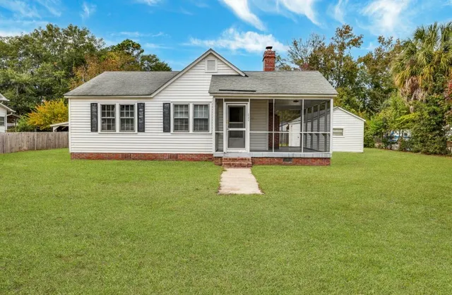 $275,000 | 111 South Live Oak Drive, Moncks Corner, SC 29461