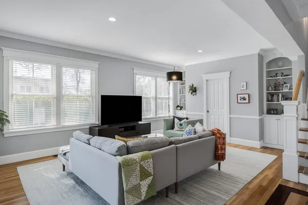 $875,000 | 480 Main Street, Unit 1, Falmouth, MA 02540