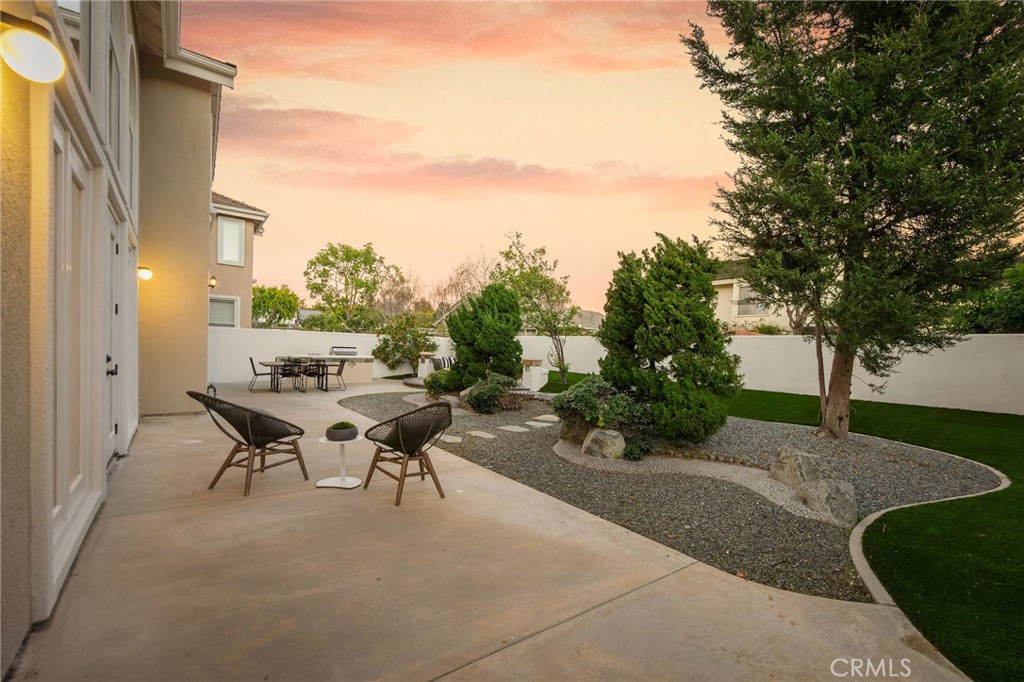 6 Broadleaf Irvine, CA 92612 - Photo 37 of 46 a view of a patio with table and chairs and potted plants