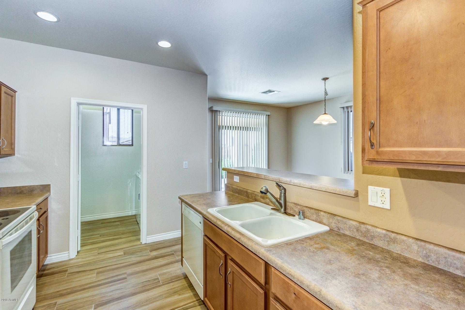6913 West Darrel Road Laveen, AZ 85339 - Photo 8 of 25 Kitchen