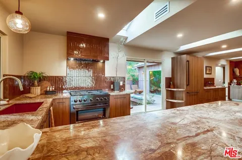 $2,299,000 | 526 Michillinda Way, Sierra Madre, CA 91024