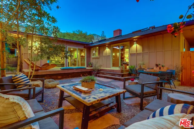 $2,299,000 | 526 Michillinda Way, Sierra Madre, CA 91024