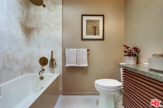 $2,299,000 | 526 Michillinda Way, Sierra Madre, CA 91024