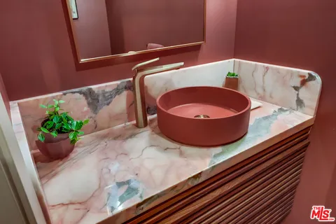 $2,299,000 | 526 Michillinda Way, Sierra Madre, CA 91024