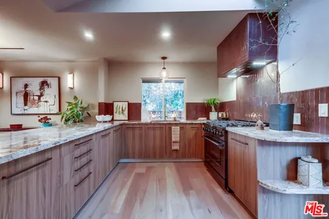 $2,299,000 | 526 Michillinda Way, Sierra Madre, CA 91024