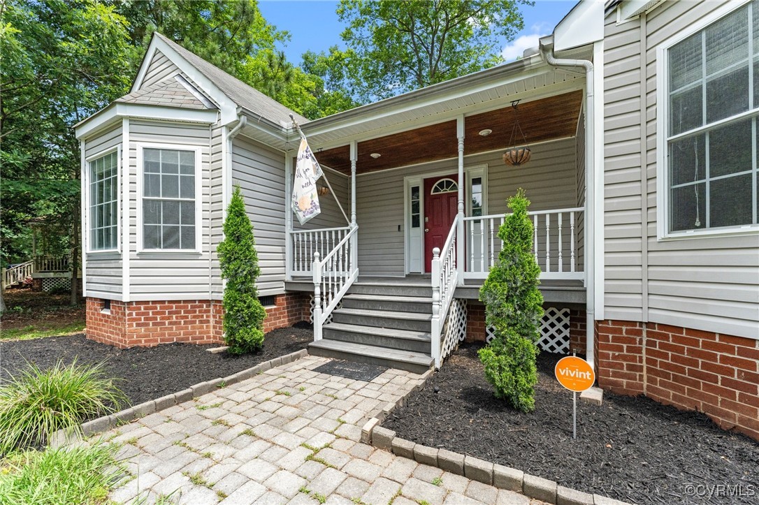 7216 Cannock Road Chesterfield, VA 23832 - Photo 3 of 34 Gallery Image 3