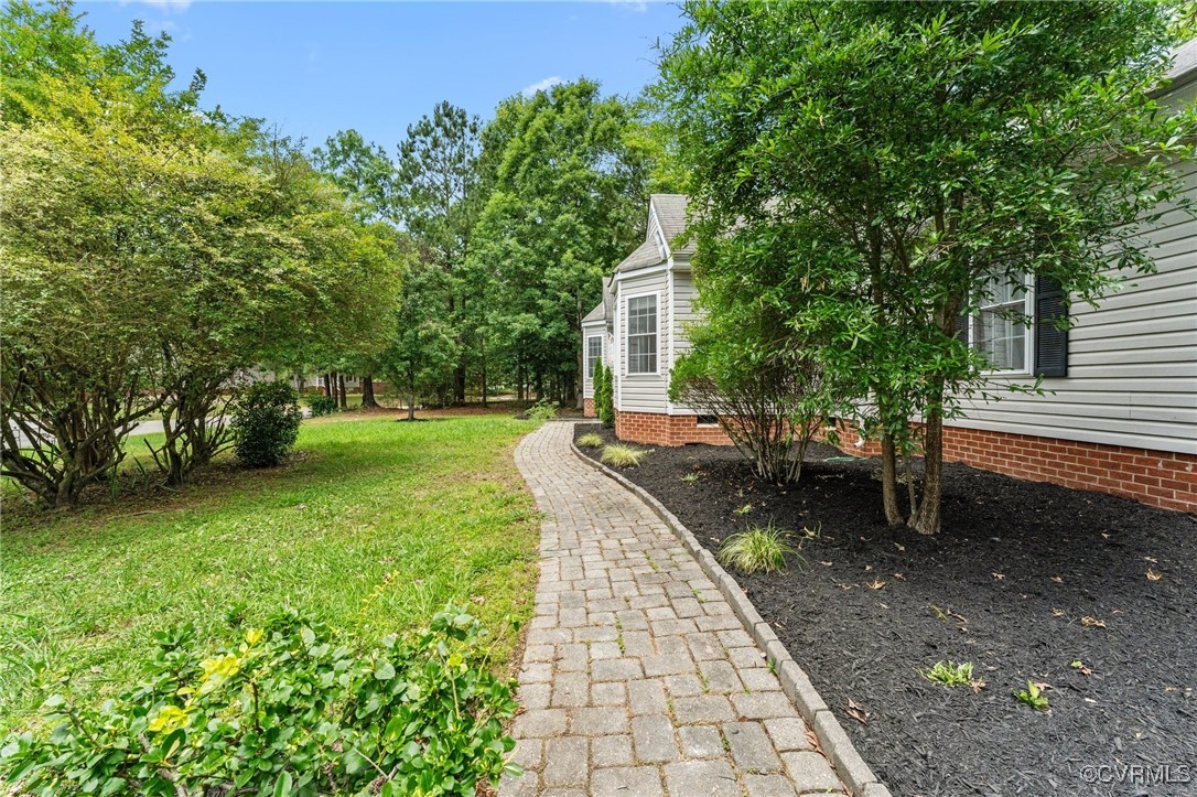7216 Cannock Road Chesterfield, VA 23832 - Photo 4 of 34 Gallery Image 4