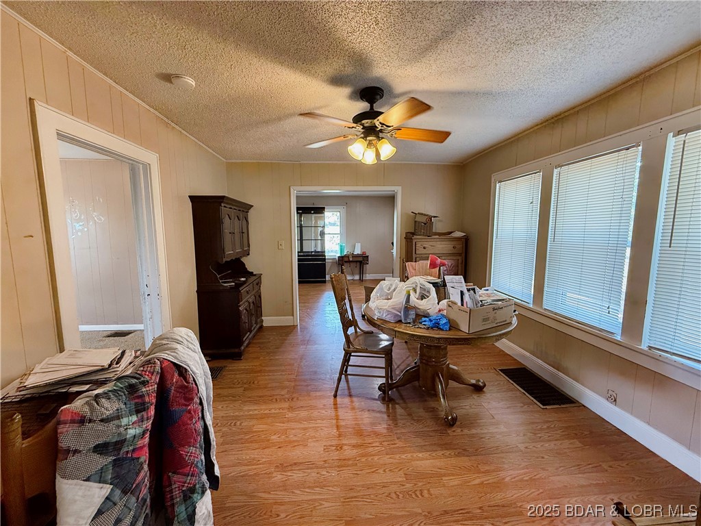 2360 Highway 17 Iberia, MO 65486 - Photo 7 of 23 Dining Room