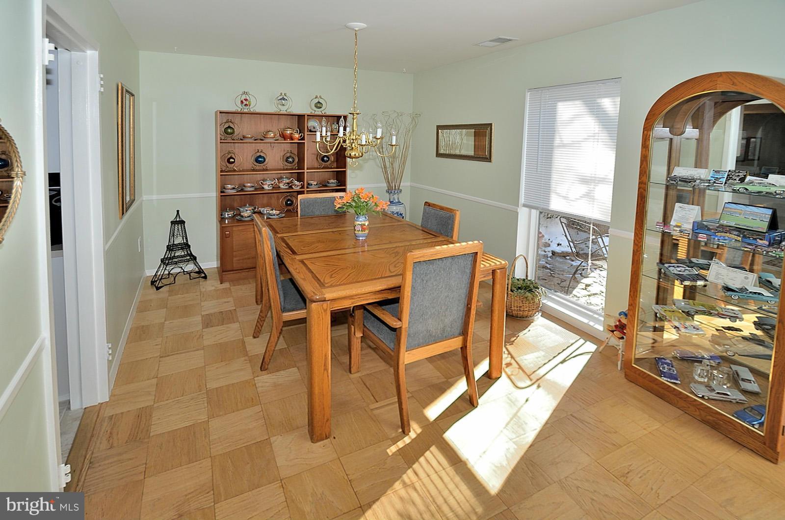 1730 Ivy Oak Square Reston, VA 20190 - Photo 6 of 25 Dining Room