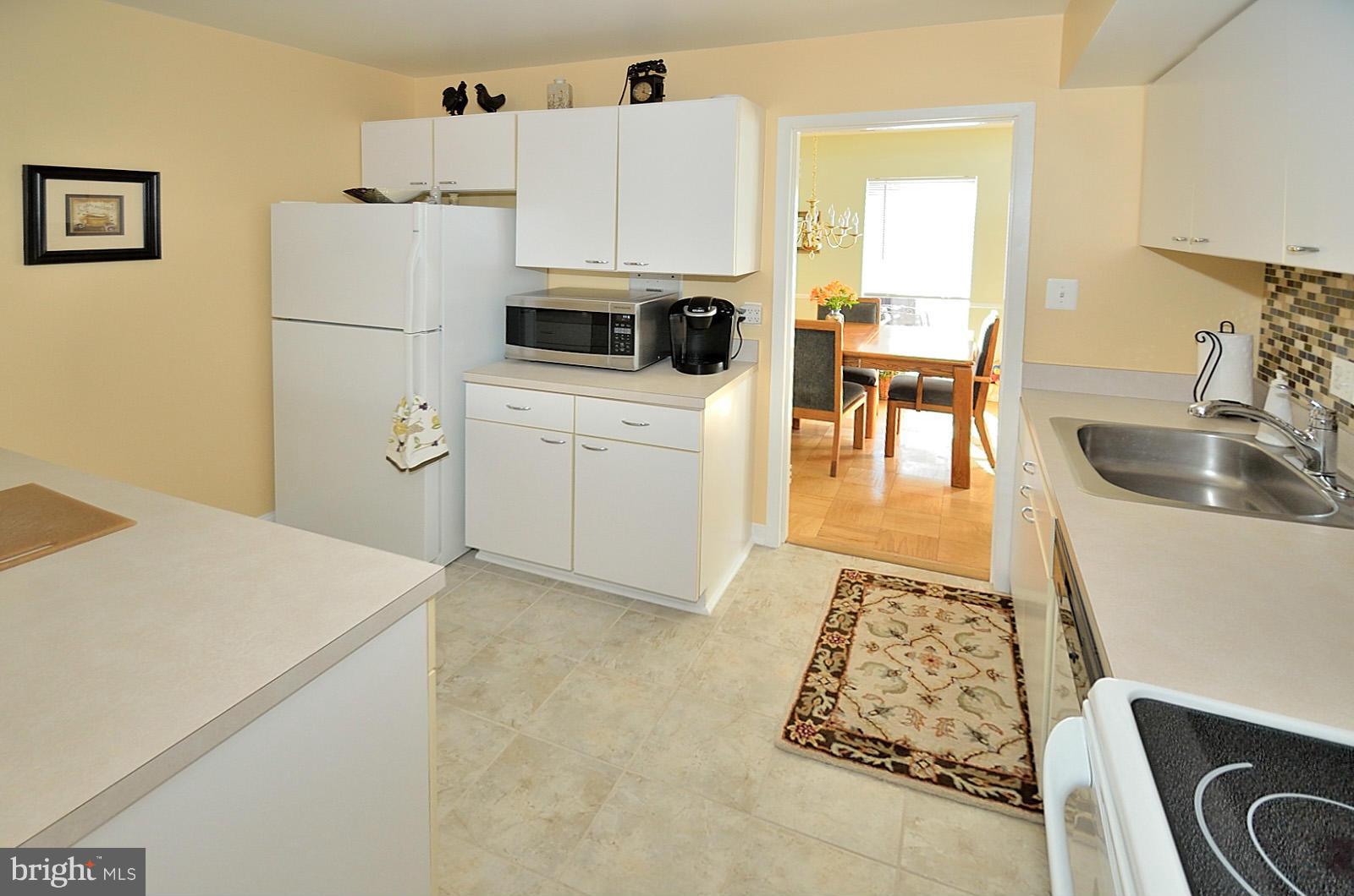 1730 Ivy Oak Square Reston, VA 20190 - Photo 8 of 25 Kitchen