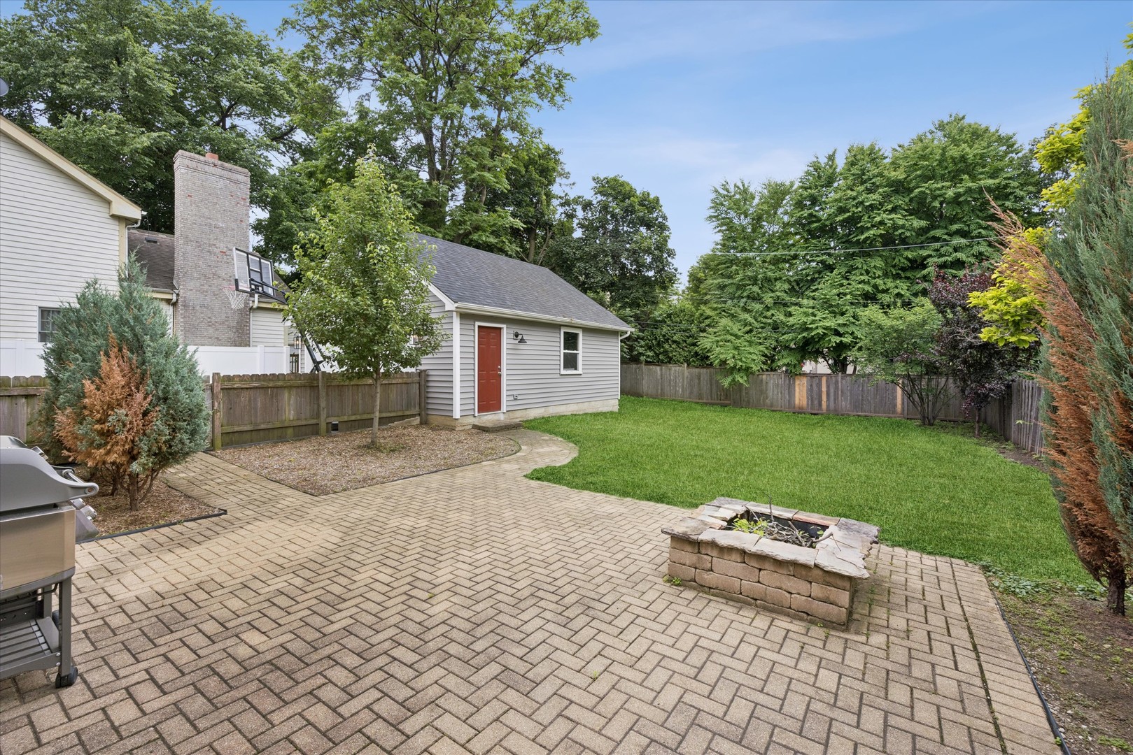 212 North Jackson Road Clarendon Hills, IL 60514 - Photo 16 of 17