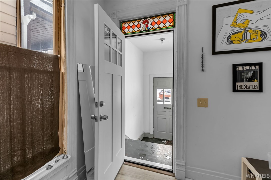 230 Bird Avenue Buffalo, NY 14213 - Photo 4 of 32