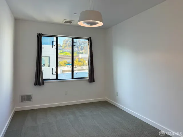 $7,800 | 1260 Minnesota Street, Unit 305, San Francisco, CA 94107
