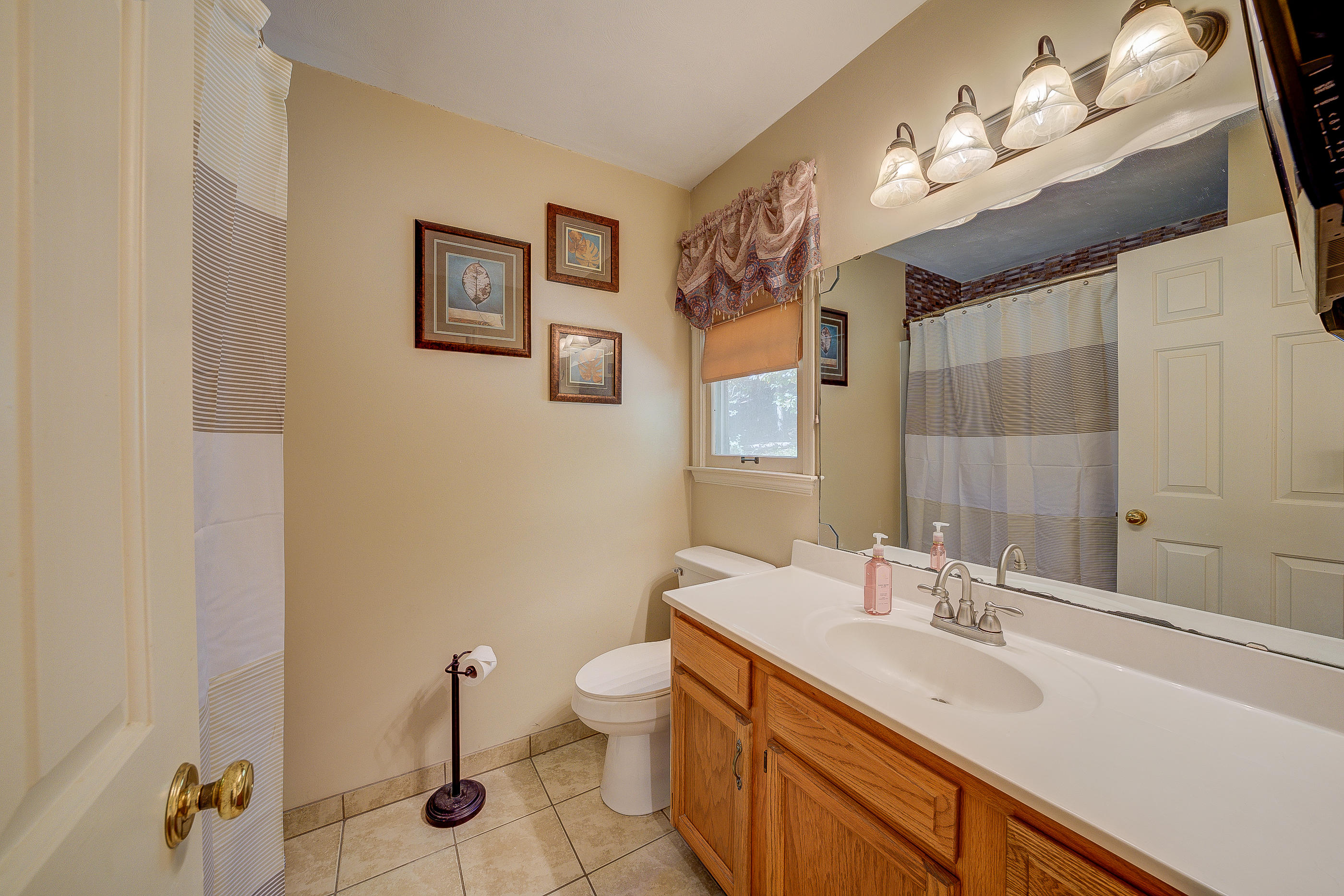 6177 Burnham Road Roanoke, VA 24018 - Photo 19 of 40 118