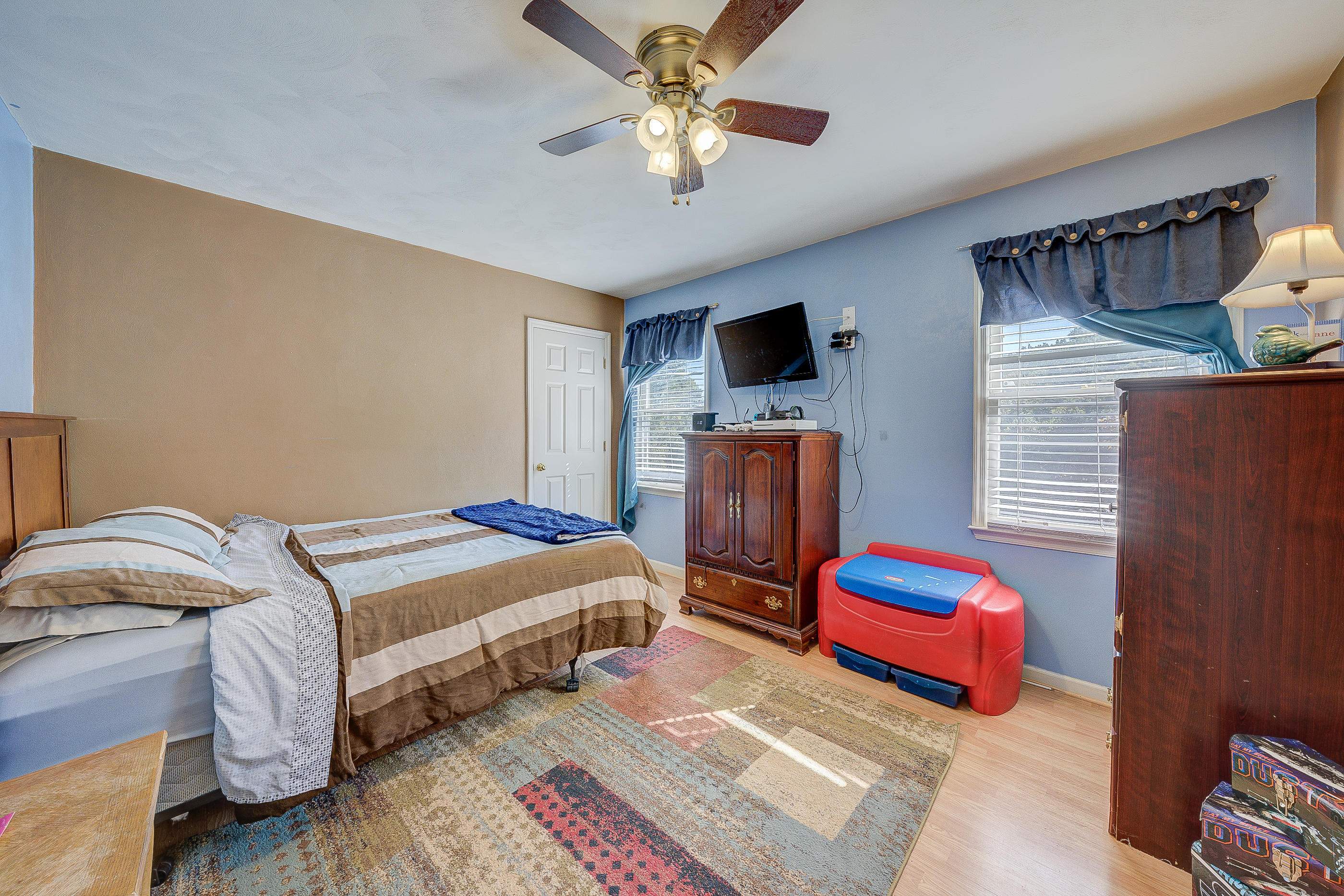 6177 Burnham Road Roanoke, VA 24018 - Photo 23 of 40 125