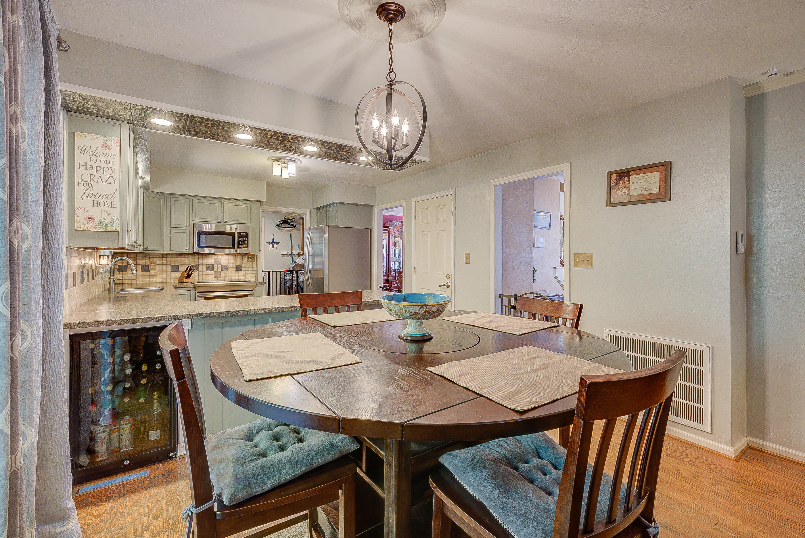 6177 Burnham Road Roanoke, VA 24018 - Photo 10 of 40 102