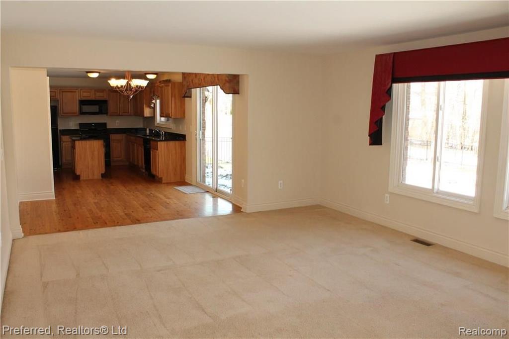 1264 North Lilley Road Canton, MI 48187 - Photo 16 of 34