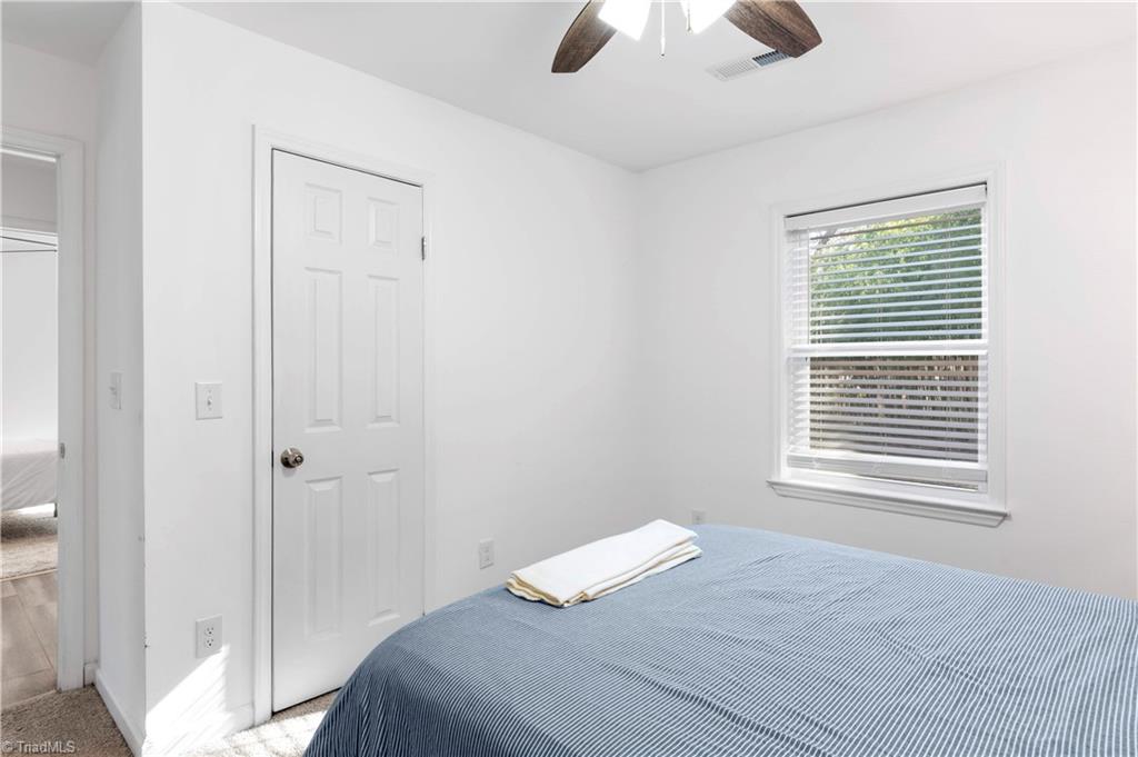 400 Oakview Road High Point, NC 27265 - Photo 13 of 22