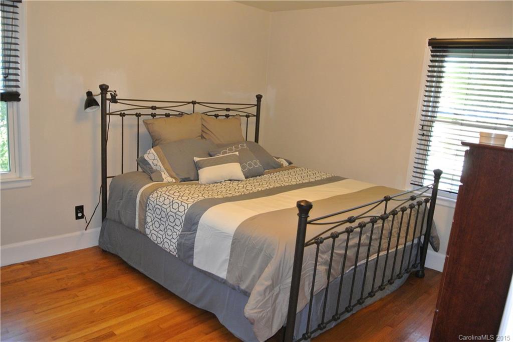 3611 Woodleaf Road, Unit 2 Charlotte, NC 28205 - Photo 11 of 21 Gallery Image 11