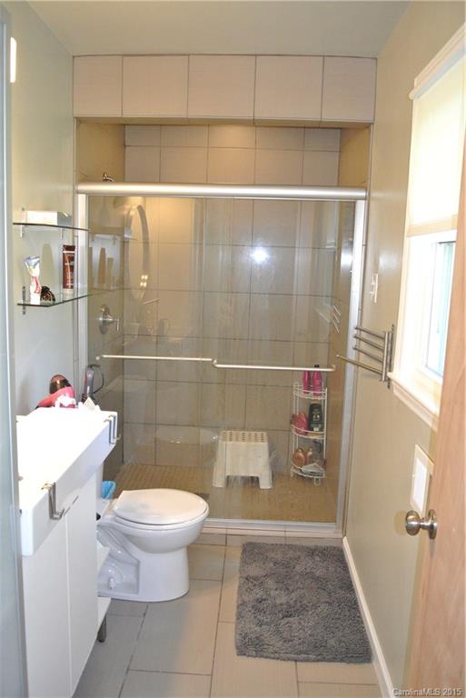 3611 Woodleaf Road, Unit 2 Charlotte, NC 28205 - Photo 12 of 21 Gallery Image 12