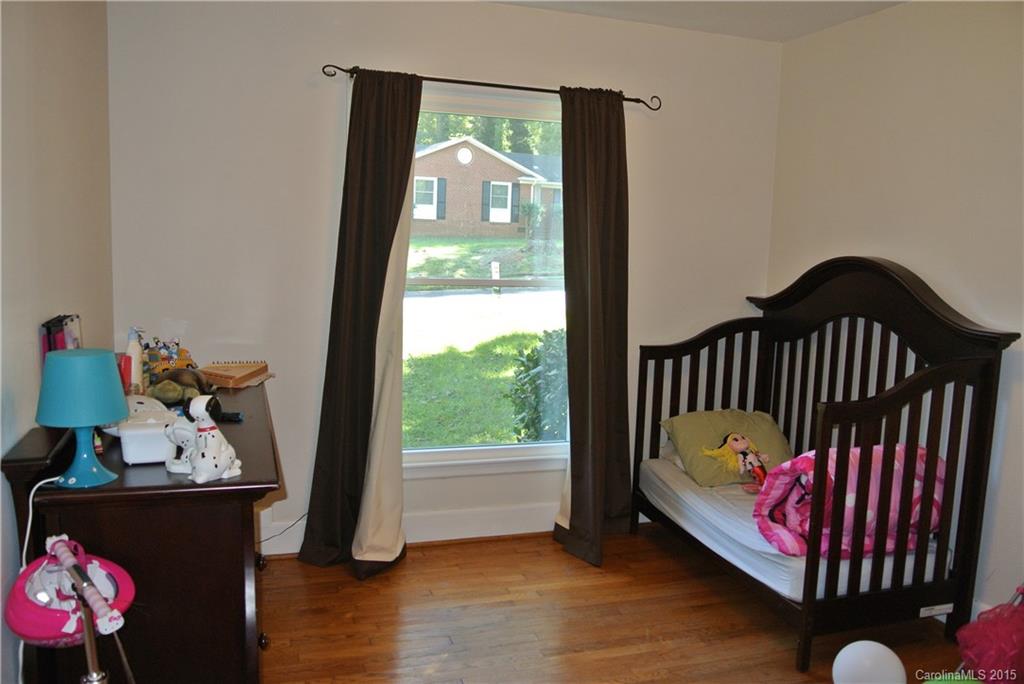 3611 Woodleaf Road, Unit 2 Charlotte, NC 28205 - Photo 14 of 21 Gallery Image 14