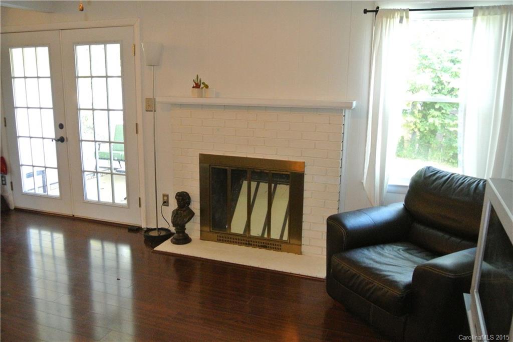 3611 Woodleaf Road, Unit 2 Charlotte, NC 28205 - Photo 10 of 21 Gallery Image 10
