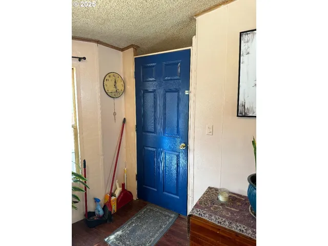 $270,000 | 424 Aker Drive, Myrtle Creek, OR 97457