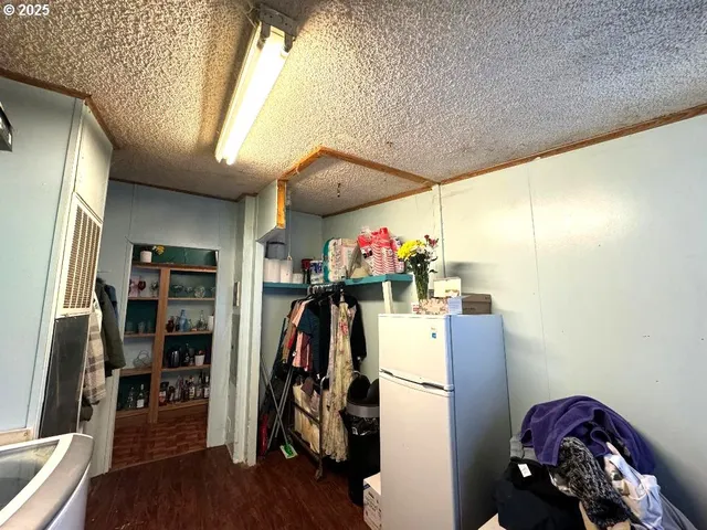 $270,000 | 424 Aker Drive, Myrtle Creek, OR 97457