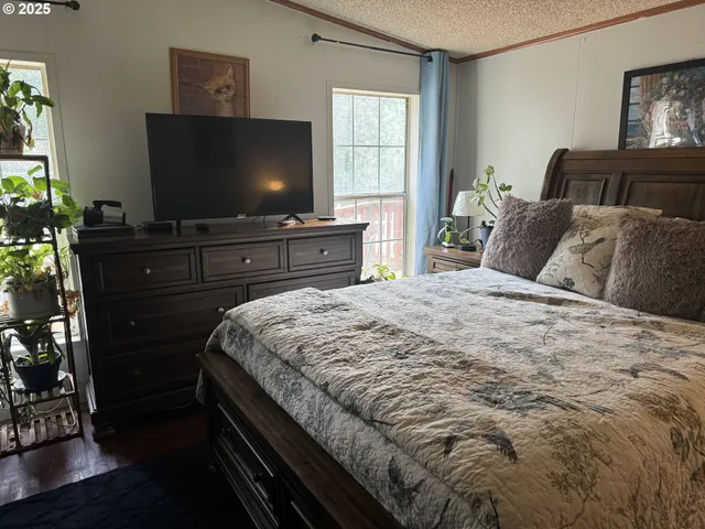 $270,000 | 424 Aker Drive, Myrtle Creek, OR 97457