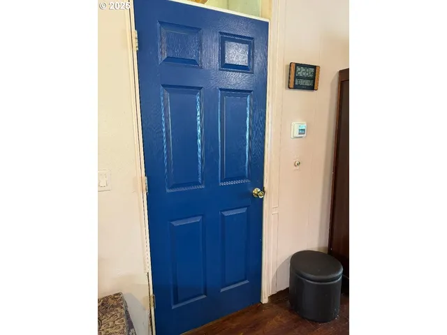 $270,000 | 424 Aker Drive, Myrtle Creek, OR 97457