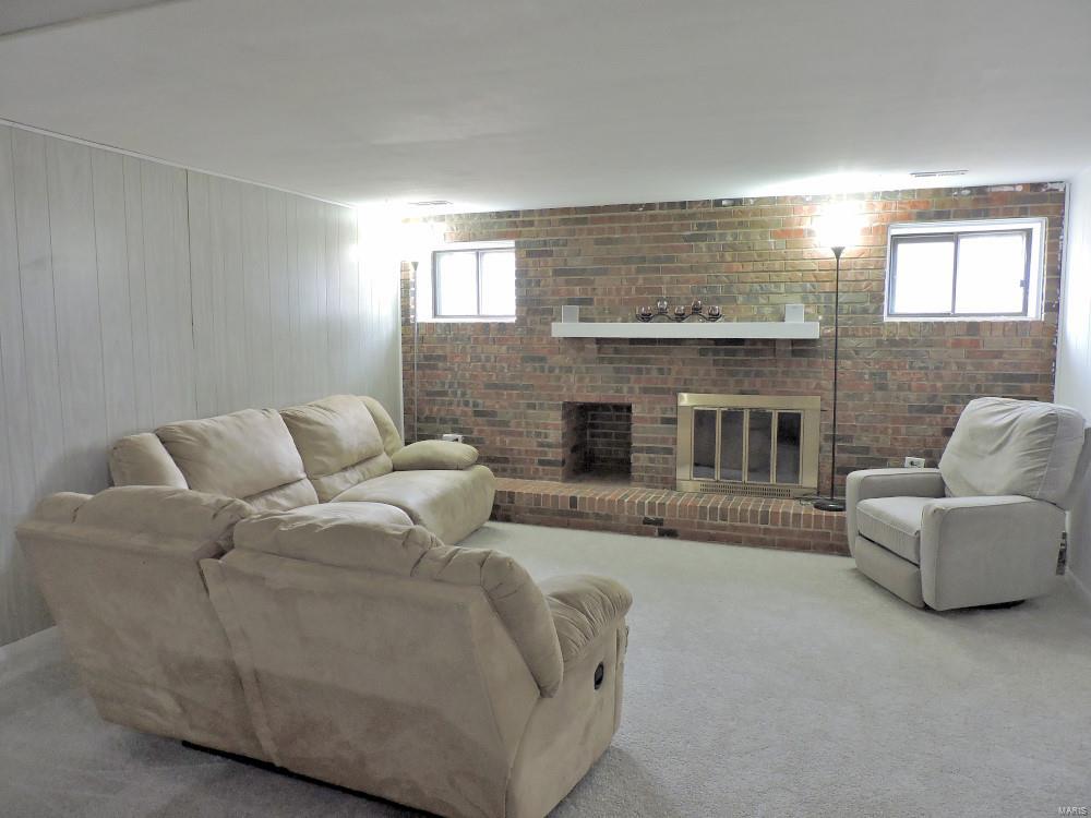 237 Sutters Mill Road St. Peters, MO 63376 - Photo 14 of 31 Gallery Image 14
