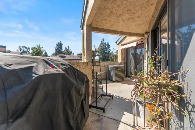 $3,188 | 9721 Mesa Springs Way, Unit 168, San Diego, CA 92126