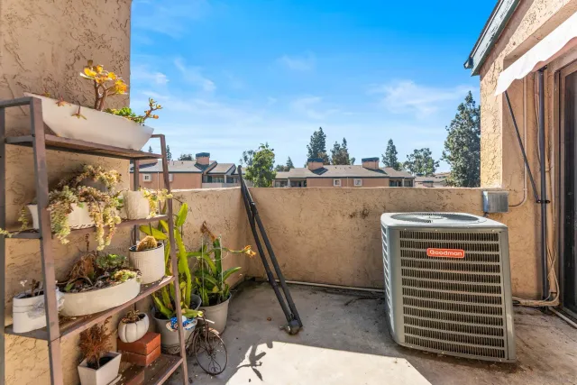 $3,188 | 9721 Mesa Springs Way, Unit 168, San Diego, CA 92126