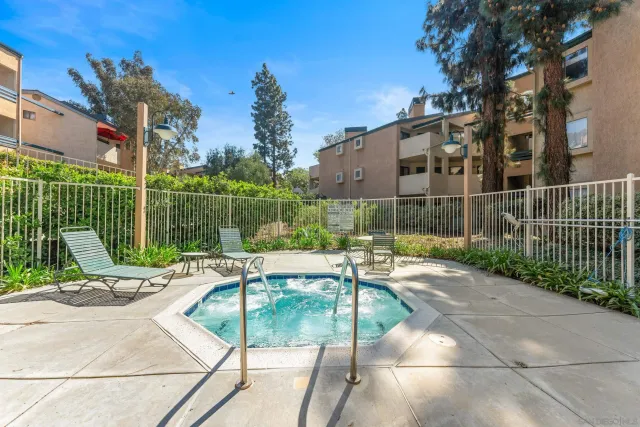 $3,188 | 9721 Mesa Springs Way, Unit 168, San Diego, CA 92126