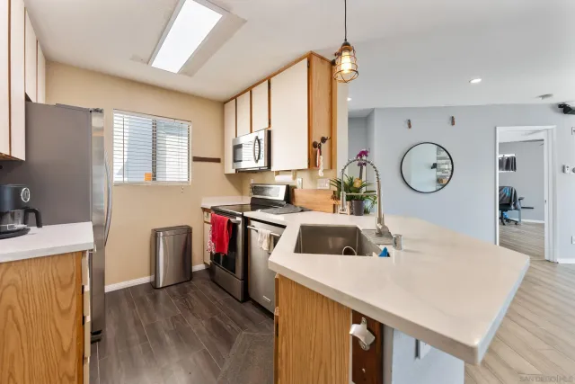 $3,188 | 9721 Mesa Springs Way, Unit 168, San Diego, CA 92126