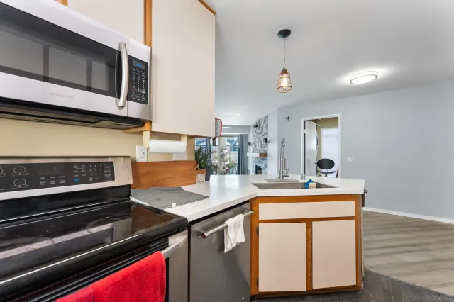 $3,188 | 9721 Mesa Springs Way, Unit 168, San Diego, CA 92126