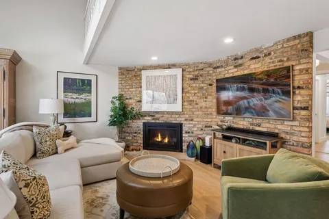 $719,000 | 17870 Tioga Trail, Minnetonka, MN 55391