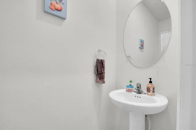 $2,350 | 2917 Suncoast Plains Drive, Odessa, FL 33556