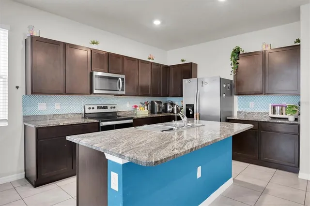 $2,350 | 2917 Suncoast Plains Drive, Odessa, FL 33556