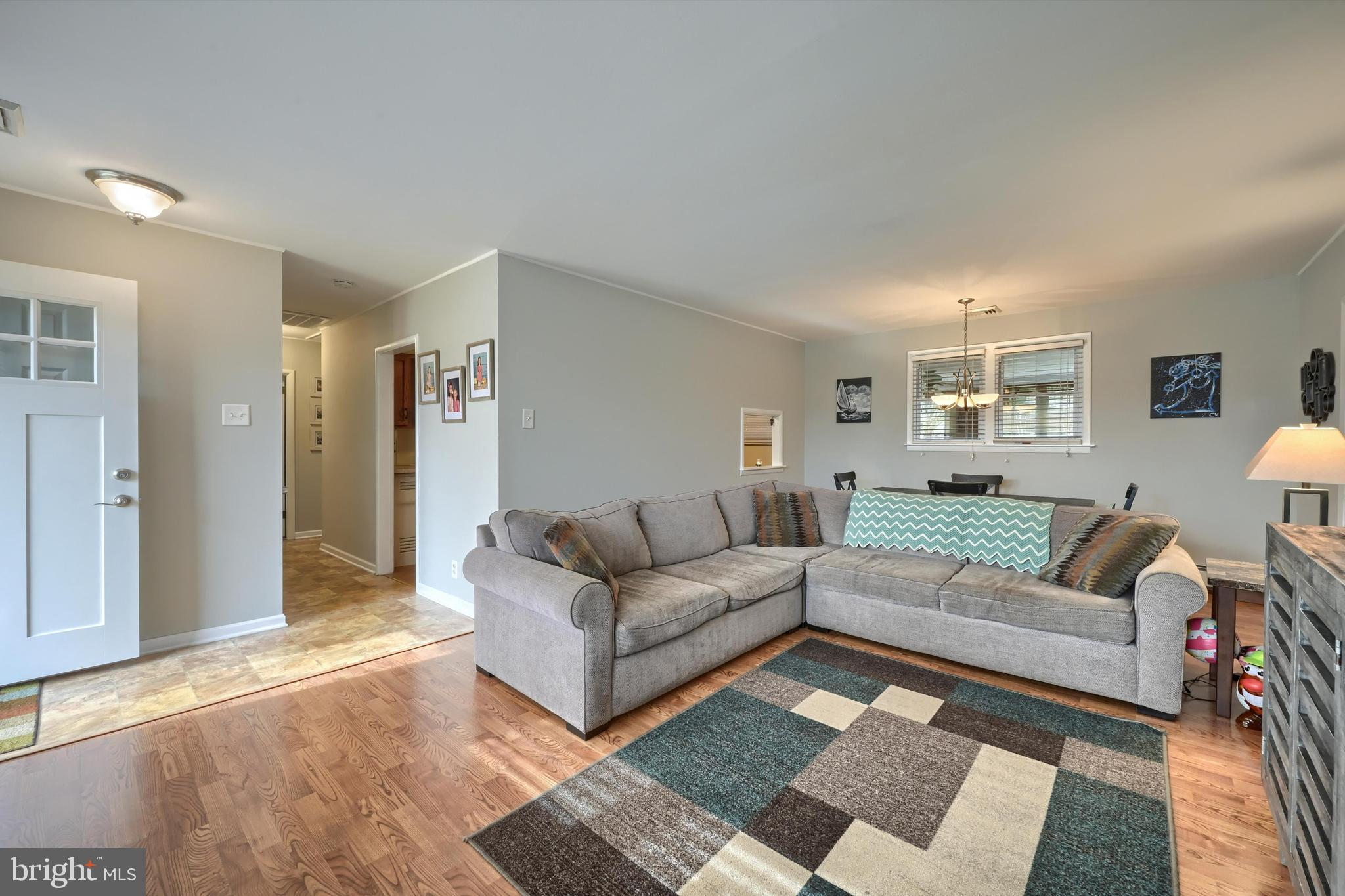 203 Bryans Road Norristown, PA 19401 - Photo 4 of 27 Gallery Image 4