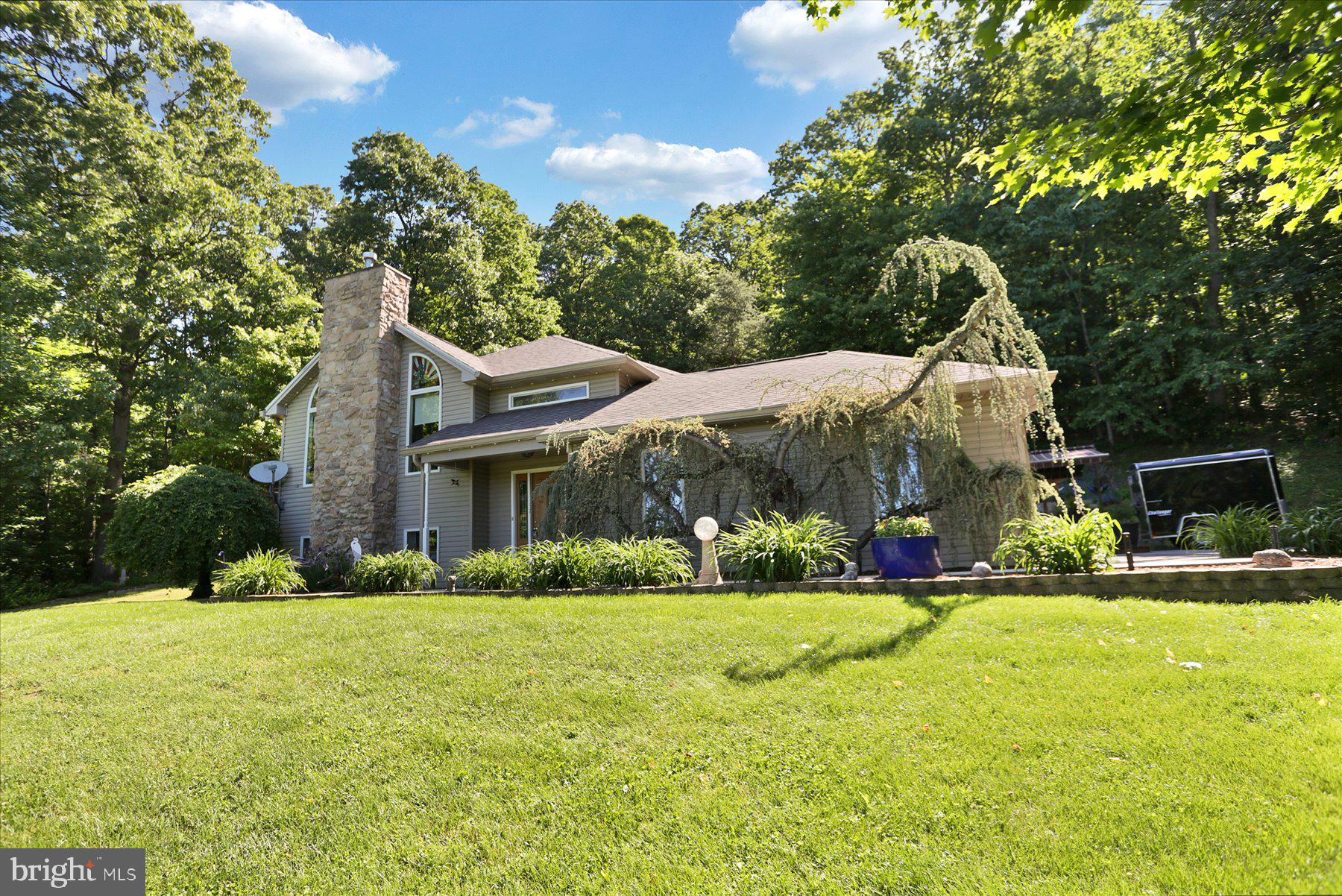 325 Mountainview Road Shermans Dale, PA 17090 - Photo 3 of 52 Gallery Image 3