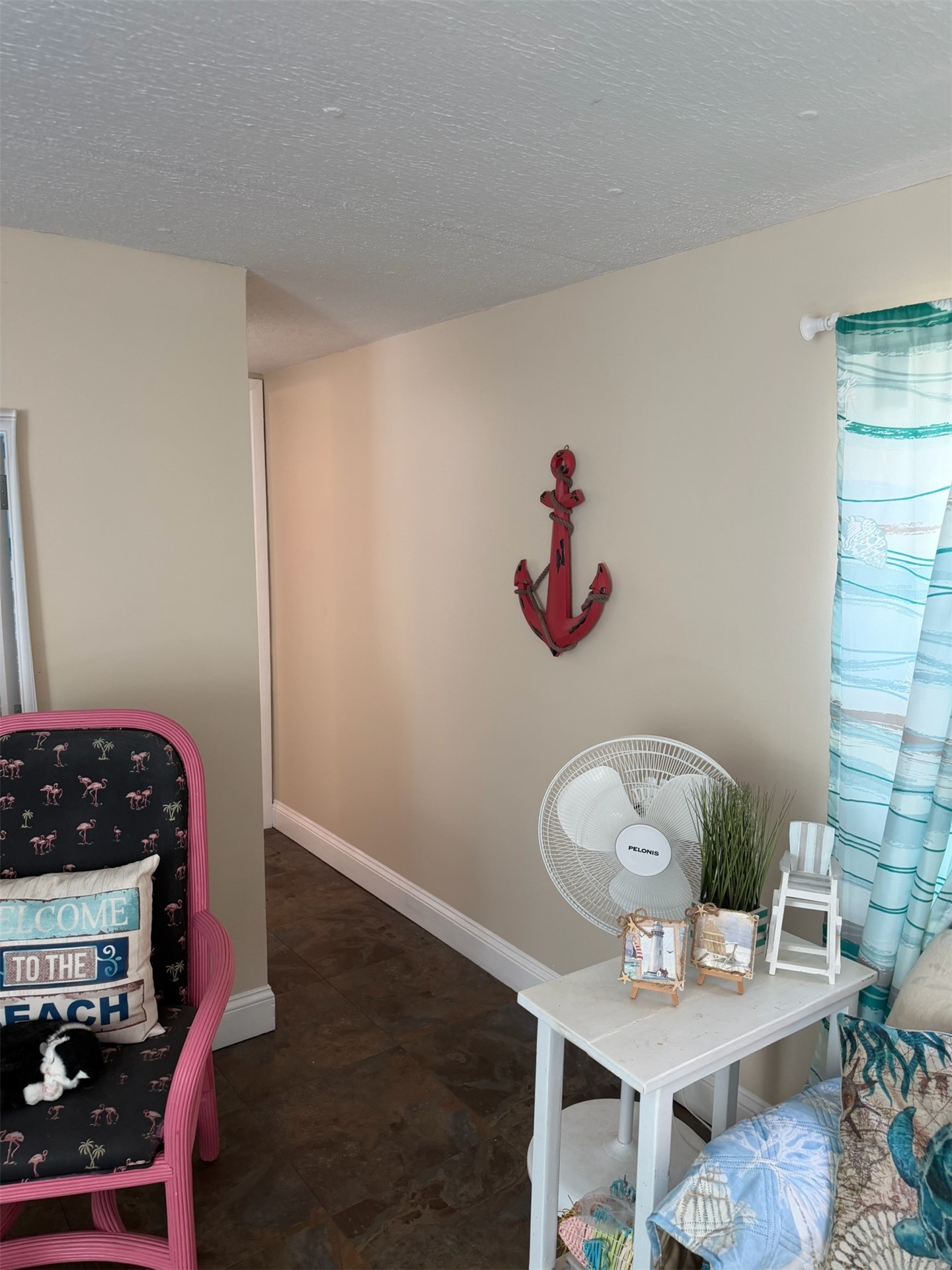 85045 Lonnie Crews Road Fernandina Beach, FL 32034 - Photo 15 of 28 a living room with furniture and a window