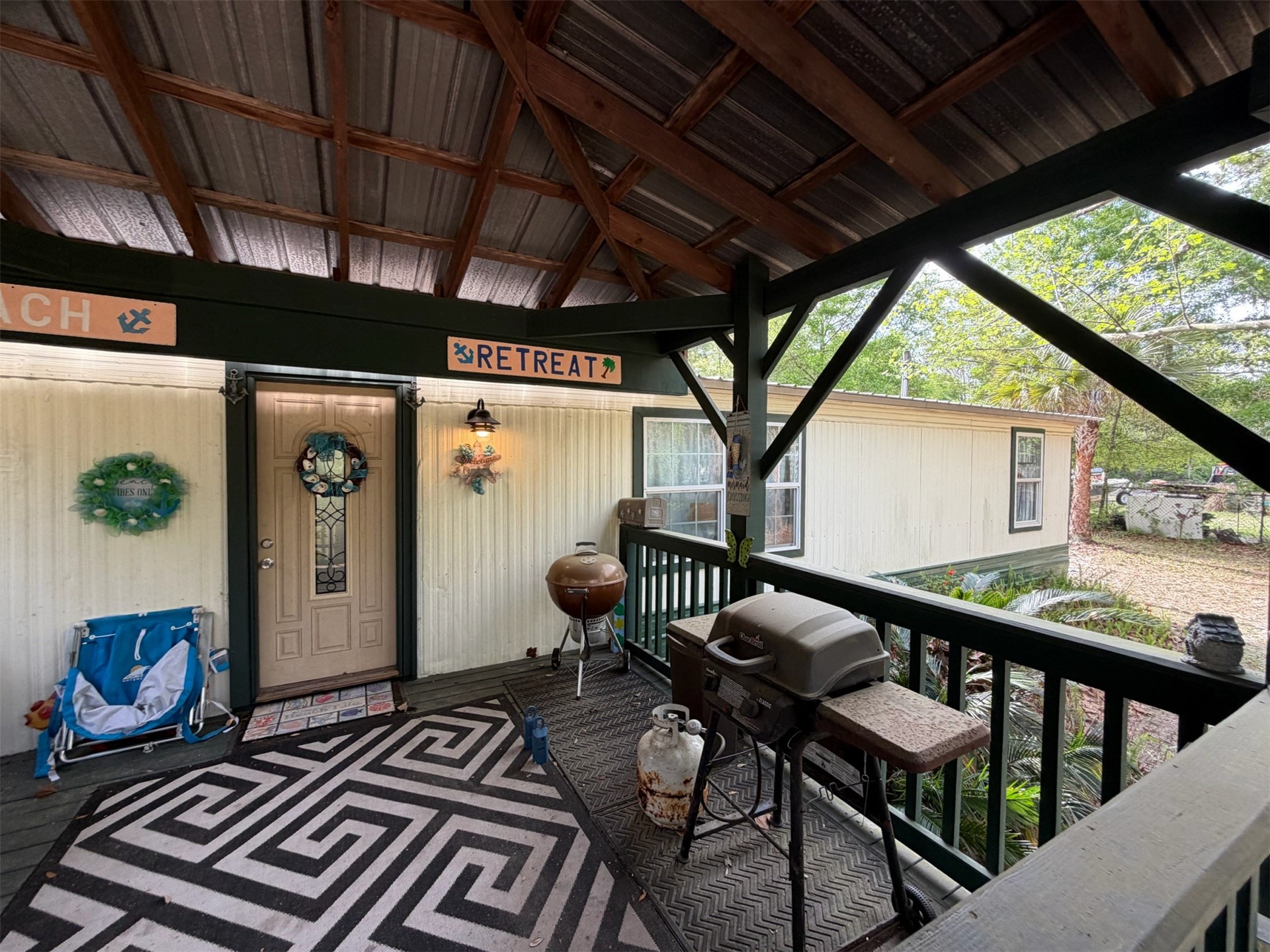 85045 Lonnie Crews Road Fernandina Beach, FL 32034 - Photo 25 of 28 a balcony view with a sitting space