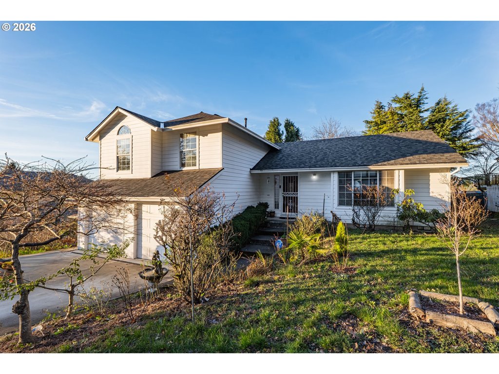 2811 Northeast 6th Street Gresham, OR 97030 - Photo 2 of 27