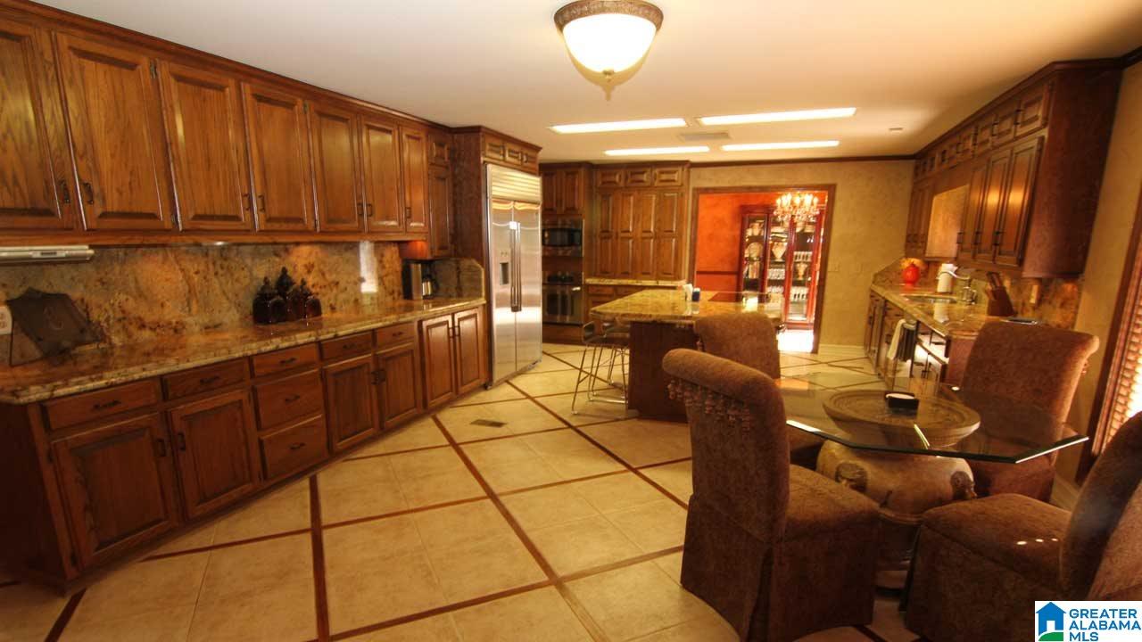 1284 Dunnavant Valley Road Birmingham, AL 35242 - Photo 7 of 46 Gallery Image 7